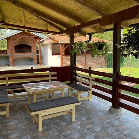 Vikendica Cerovic Villa Kraljevo Buitenkant foto
